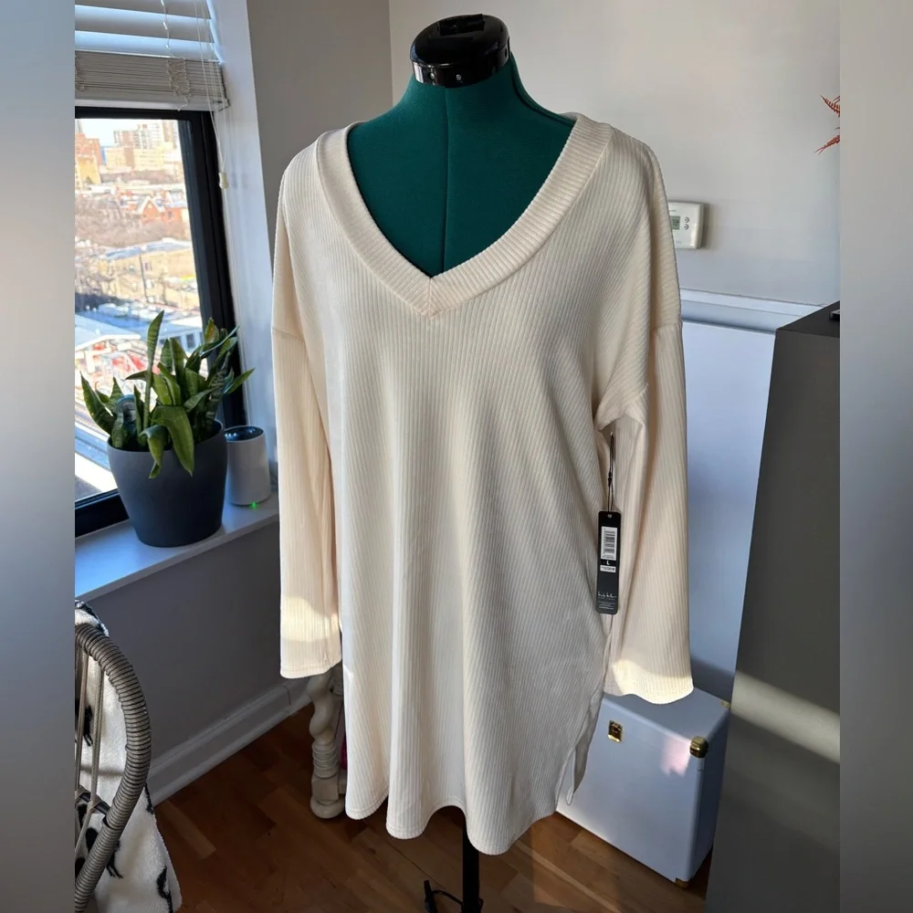 NWT Nicole Miller NY cream ribbed long sleeve with pockets, drop shoulder top - Picture 1 of 10